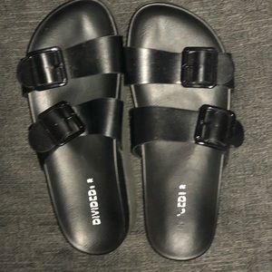 Black platform sandals